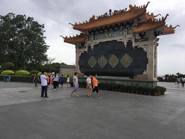 公司组织户外烧烤活动